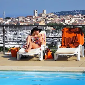 4* Hotel apartamentowy Resideal